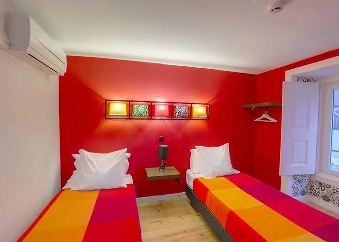 Stay Inn Lisbon Hostel *