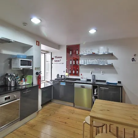 Stay Inn Lisbon Hostel Hostal