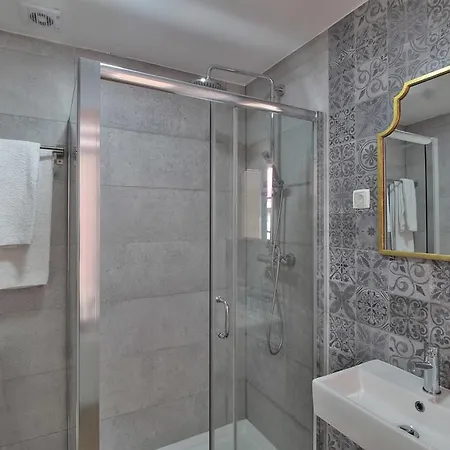 Albergue Stay Inn Lisbon Hostel *