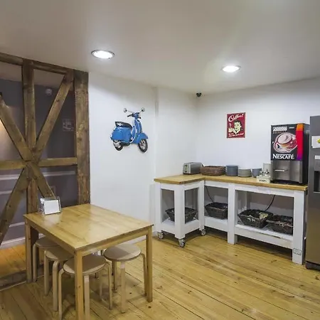 Stay Inn Lisbon Hostel Hostal Lisboa